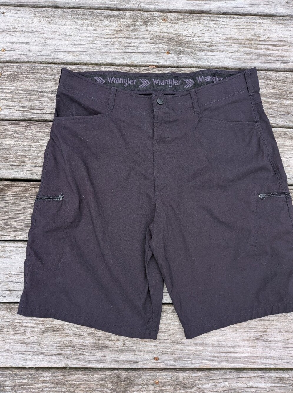 Wrangler Men's Black Casual Zip-Pocket Shorts